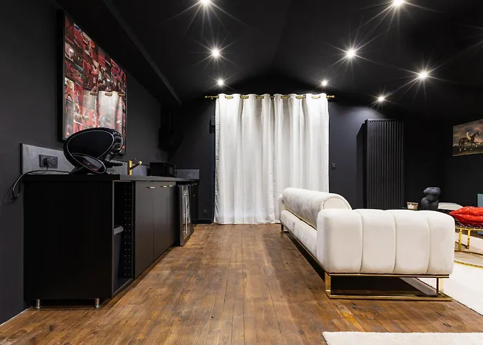 Appartement Secretroom - Luxe, Balnéo Et évasion -arnage *